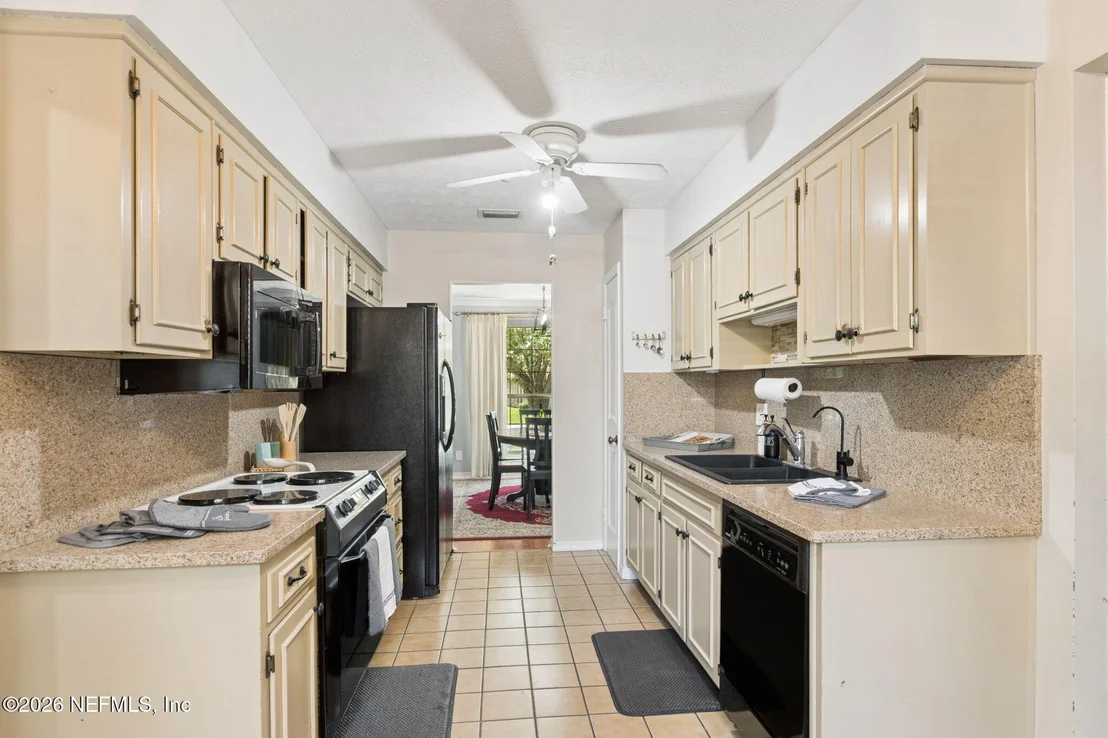 Photo of 5495 FORREST Drive