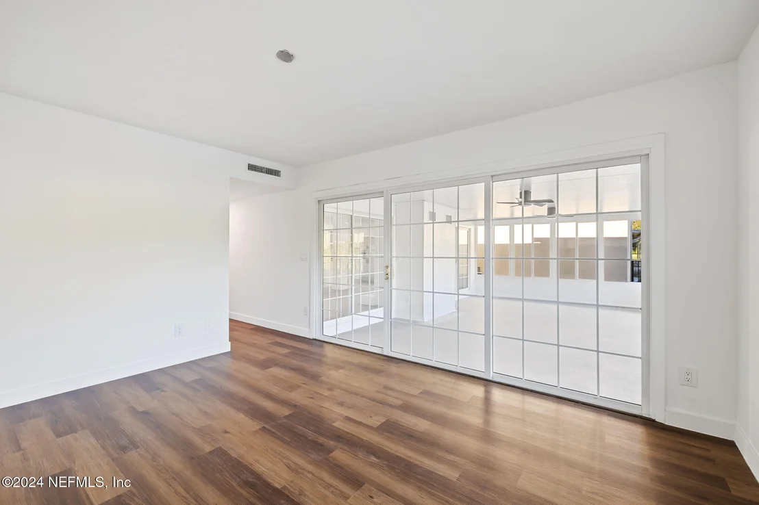 Photo of 7826 LINKSIDE Drive