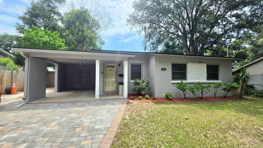 Photo of 3483 FOREST Boulevard