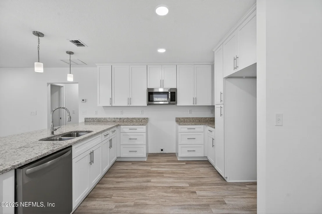 Photo of 8513 DANDY Avenue