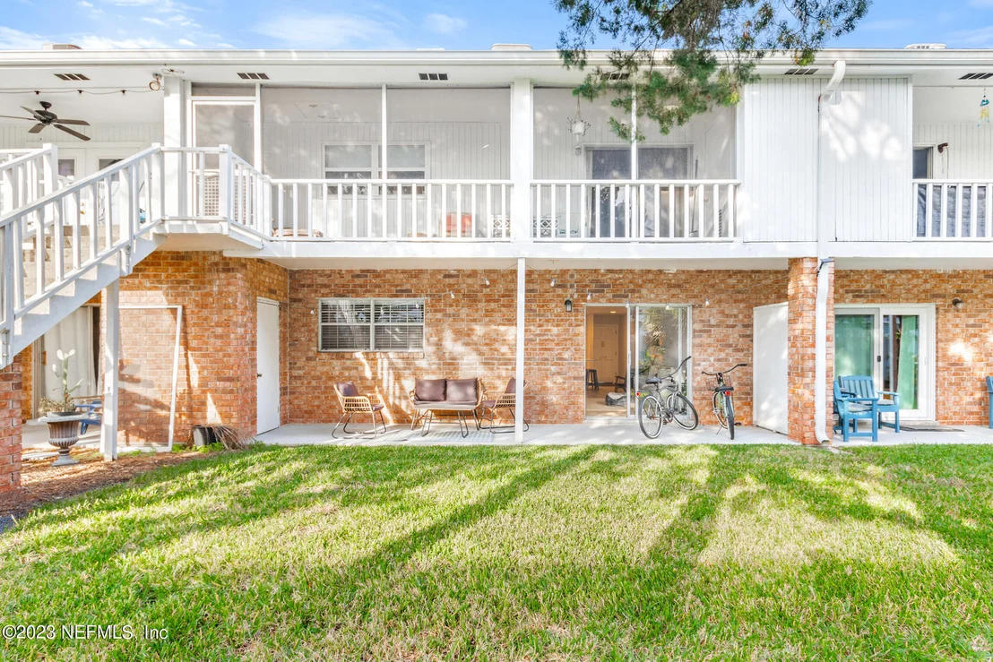 Photo of Unit 2A at 405 FLAGLER Boulevard