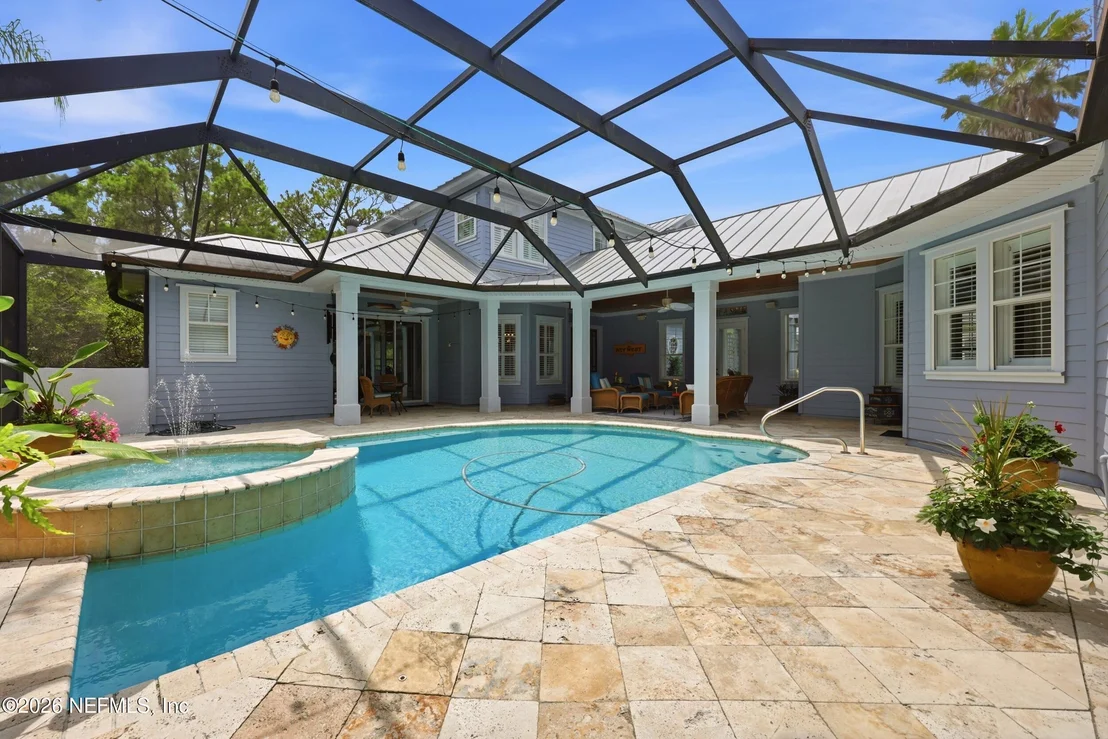 Photo of 286 VALE Drive