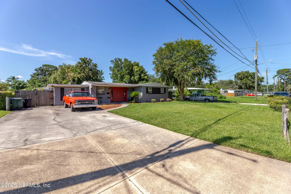 Photo of 6542 OVINGTON Road S