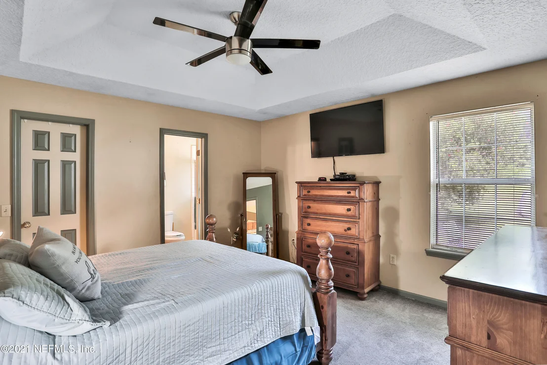 Photo of 3133 VERONICA Avenue