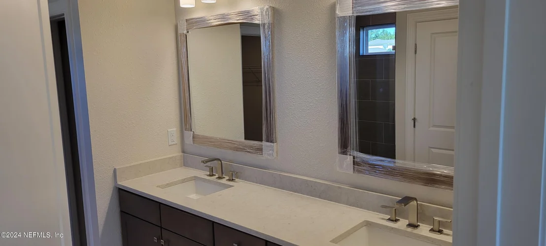 Photo of 451 HILLENDALE Circle