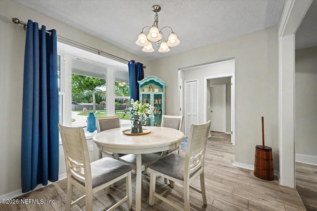 Photo of 1102 MEADOW Drive