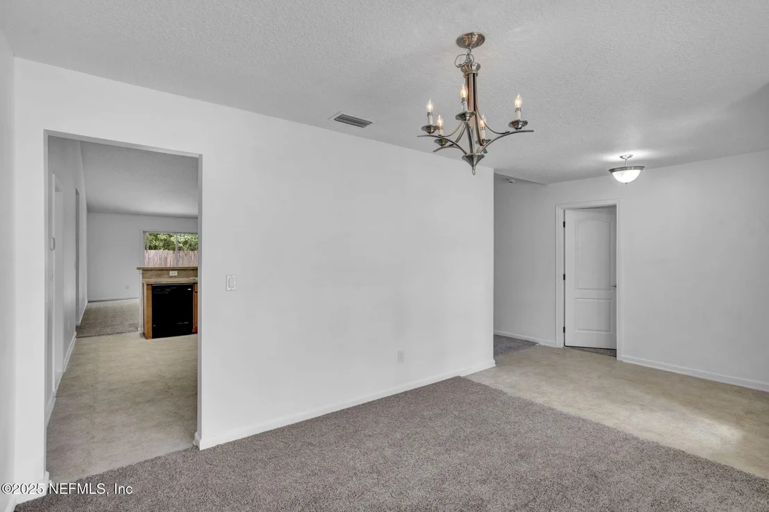Photo of 6719 ROYAL LEAF Lane