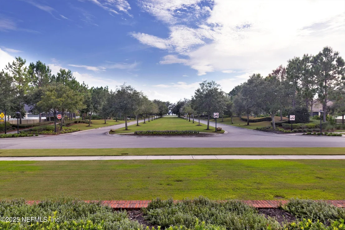 Photo of 231 SILKGRASS Place