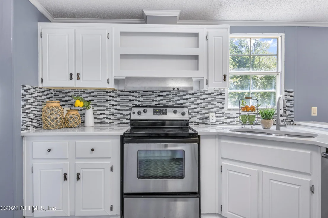 Photo of 44474 PINEBREEZE Circle