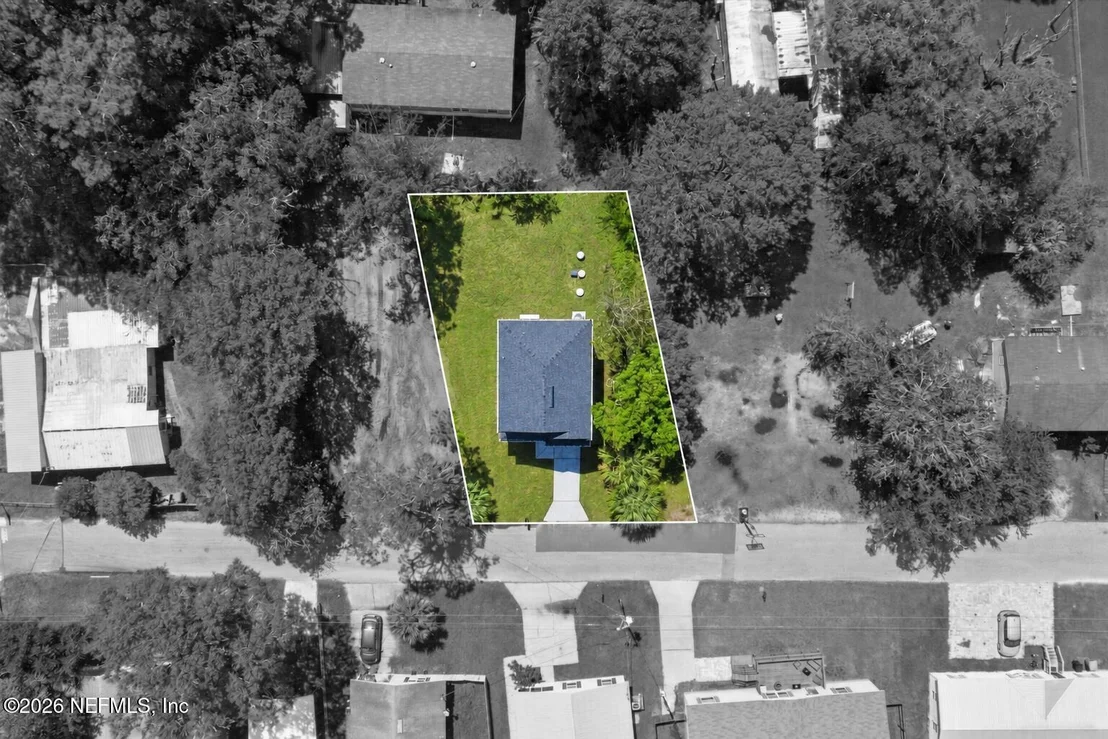 Photo of 863 W 6TH Street