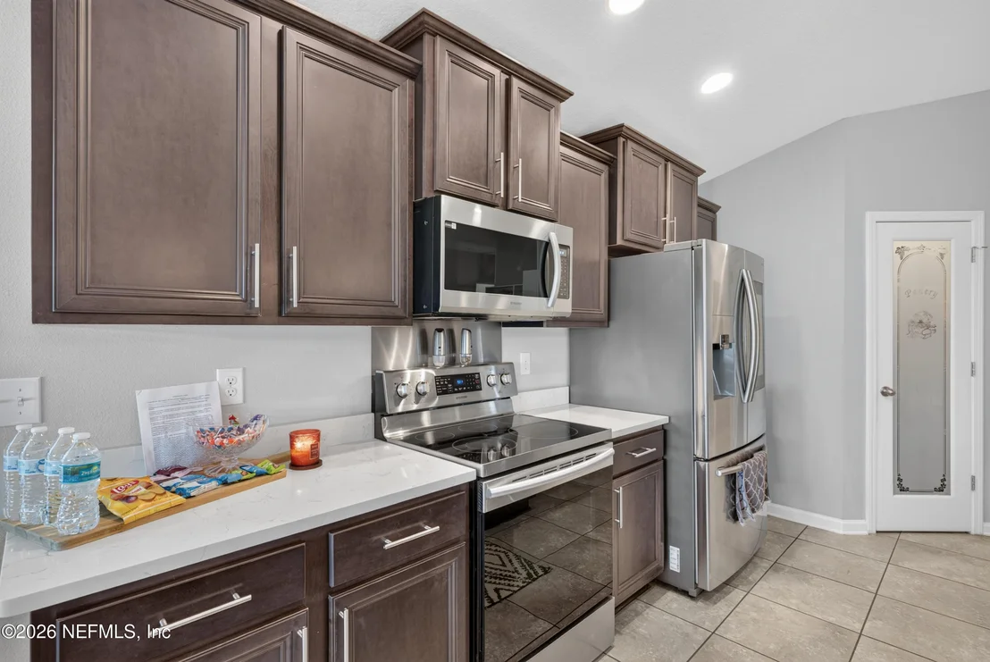 Photo of 589 SEVILLE Parkway