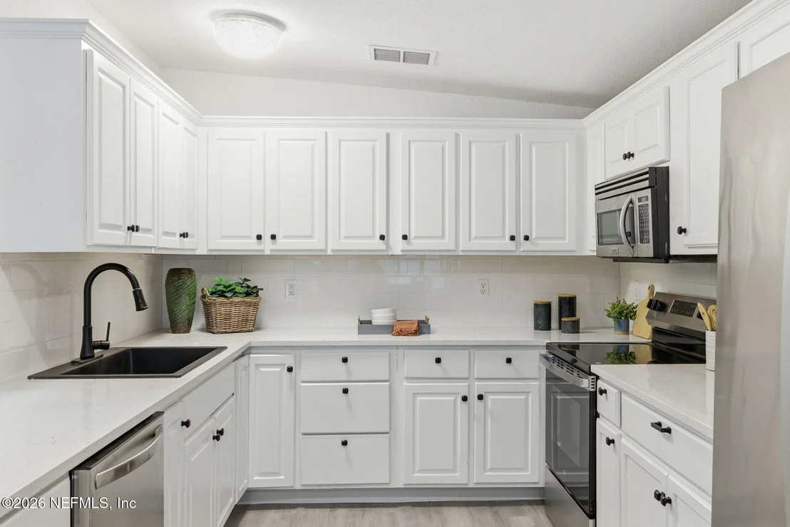 Photo of 202 AZALEA Circle