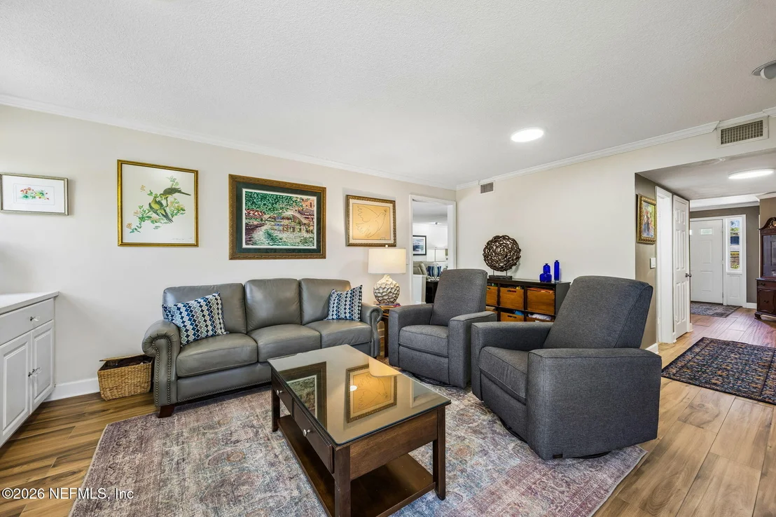 Photo of 2321 EGREMONT Drive