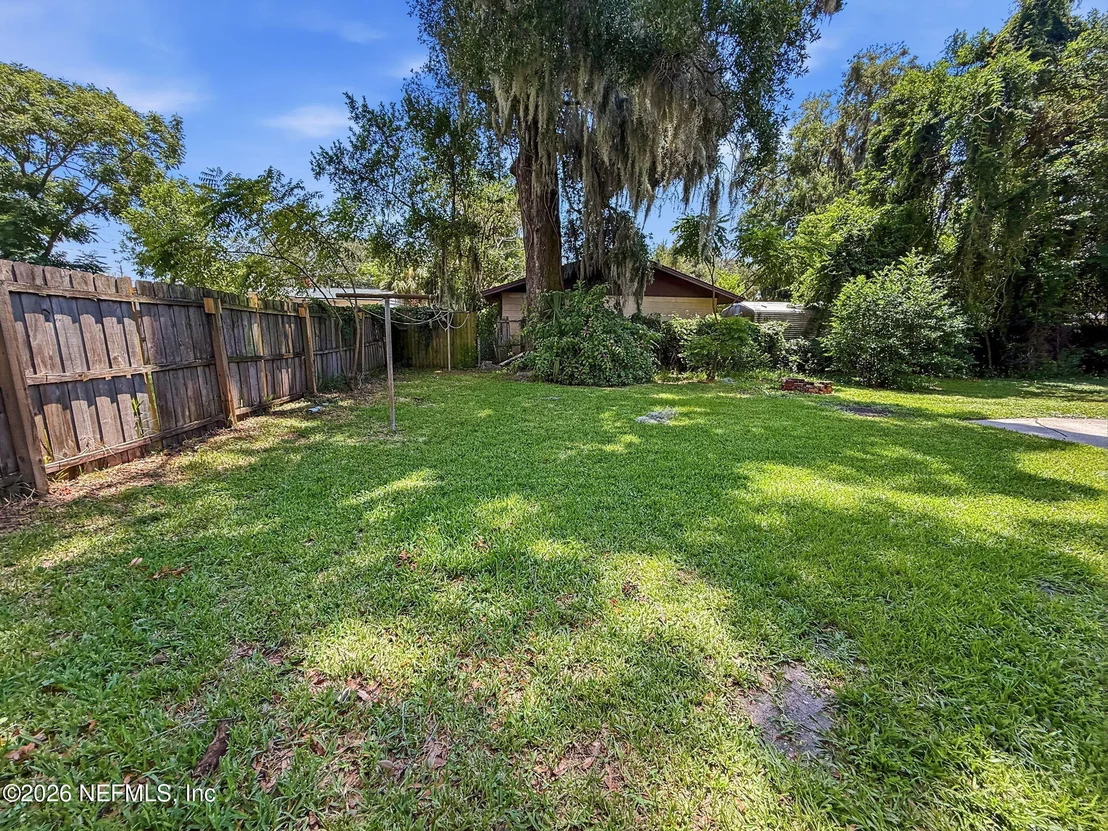 Photo of 2942 CHRISTOPHER Road