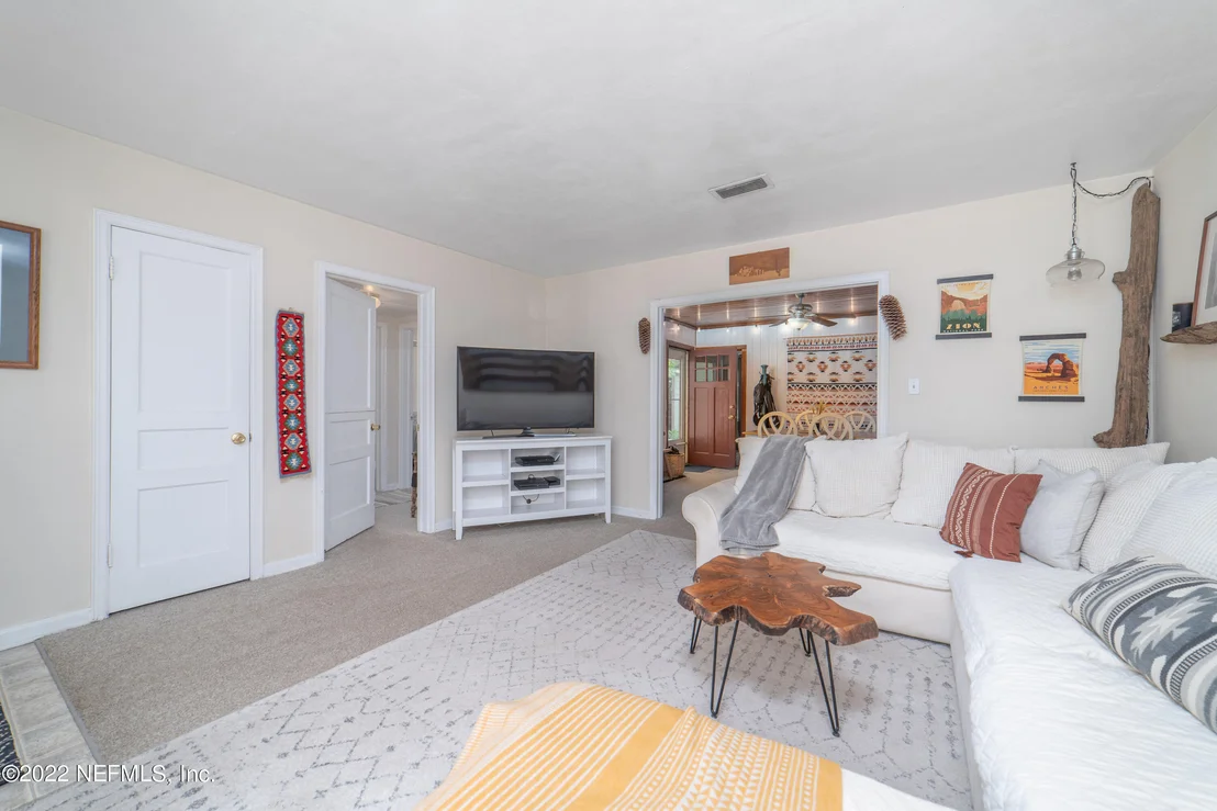 Photo of 4810 SEFA Circle N