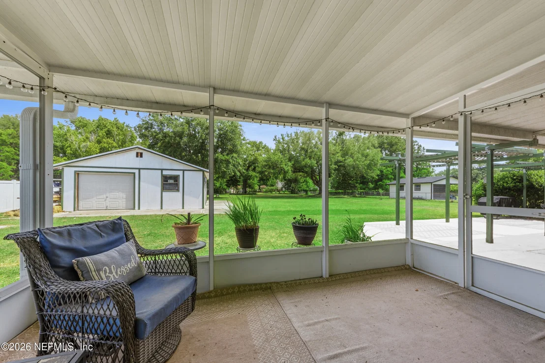 Photo of 615 HICKORY Drive