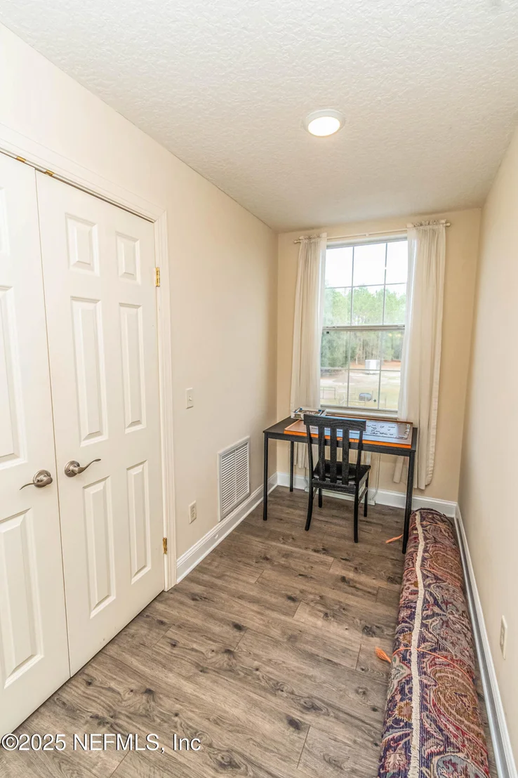 Photo of 8219 MUD LAKE Road