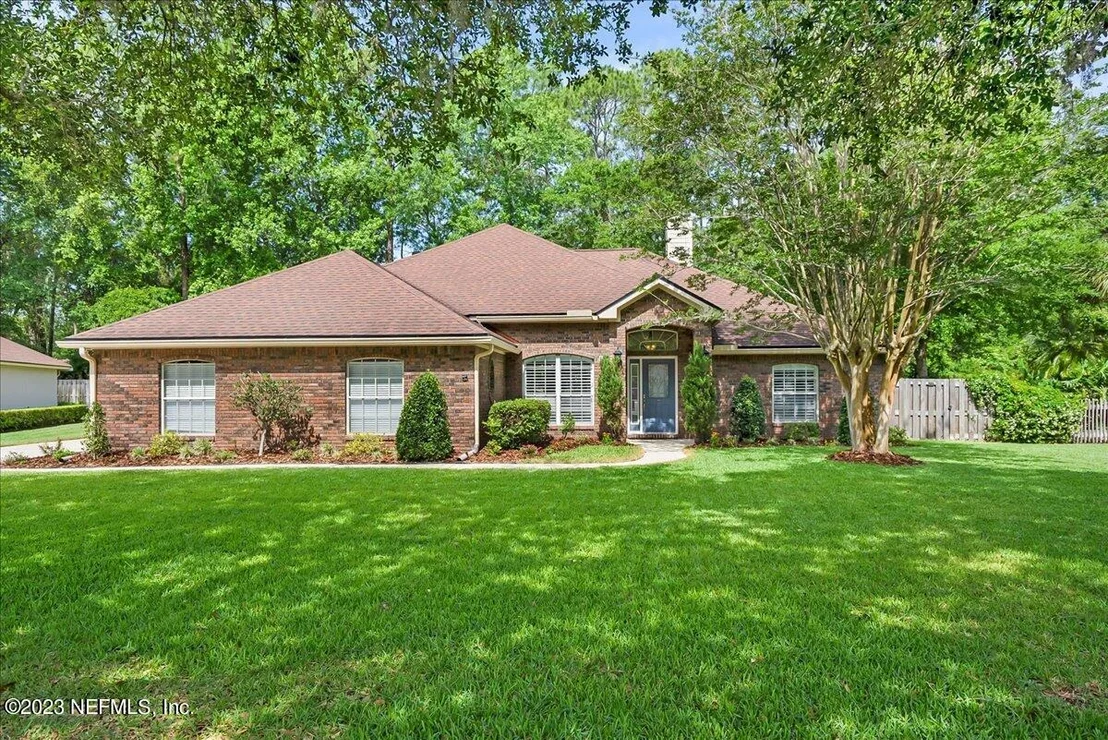 Photo of 2809 SWEETHOLLY Drive