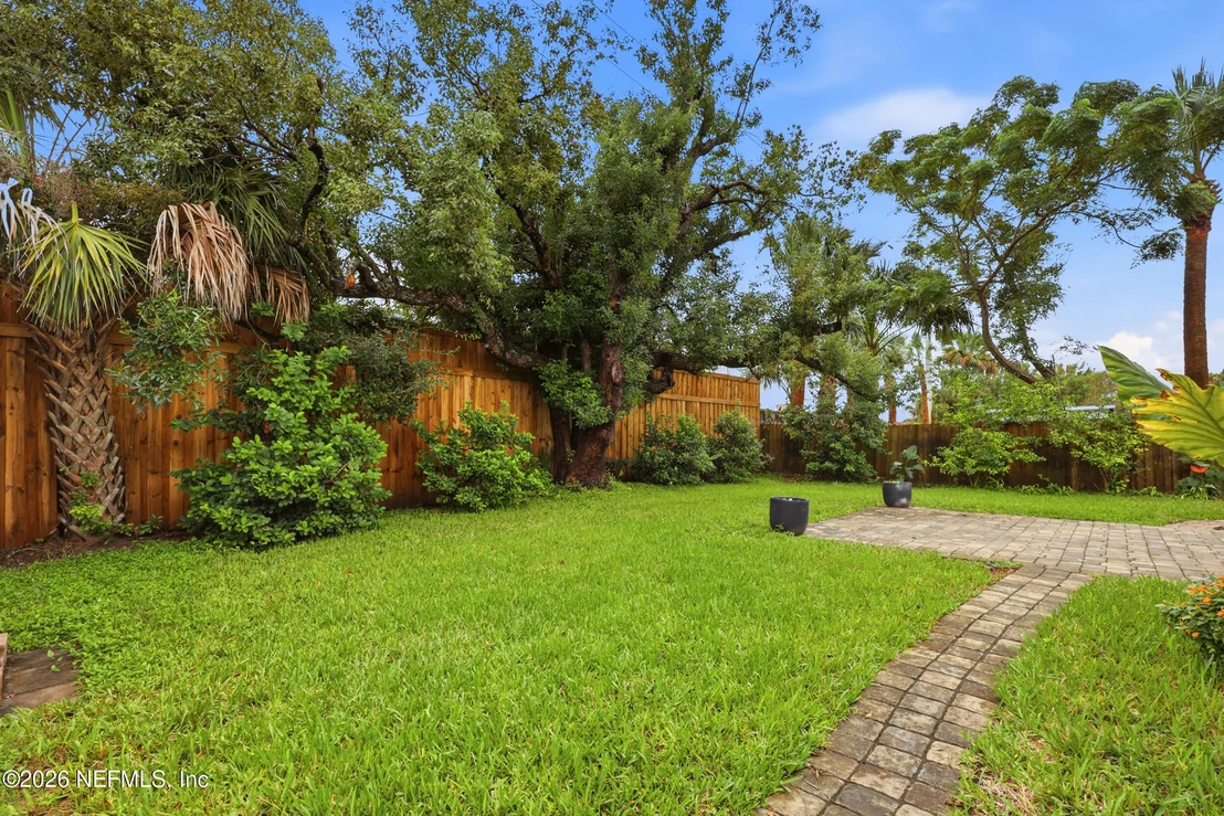 Photo of 25 SANDRA Drive
