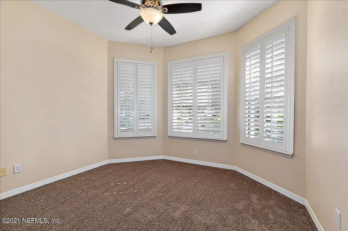 Photo of 292 Island Green Drive
