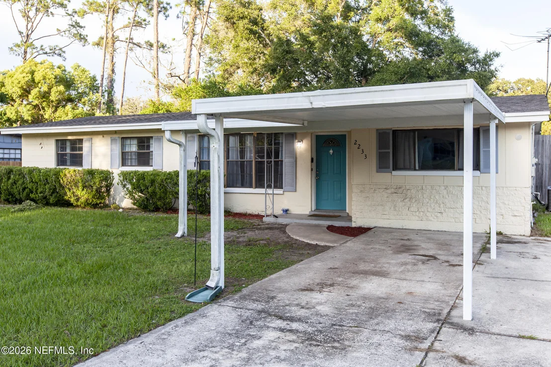 Photo of 2233 LA VALLE Drive