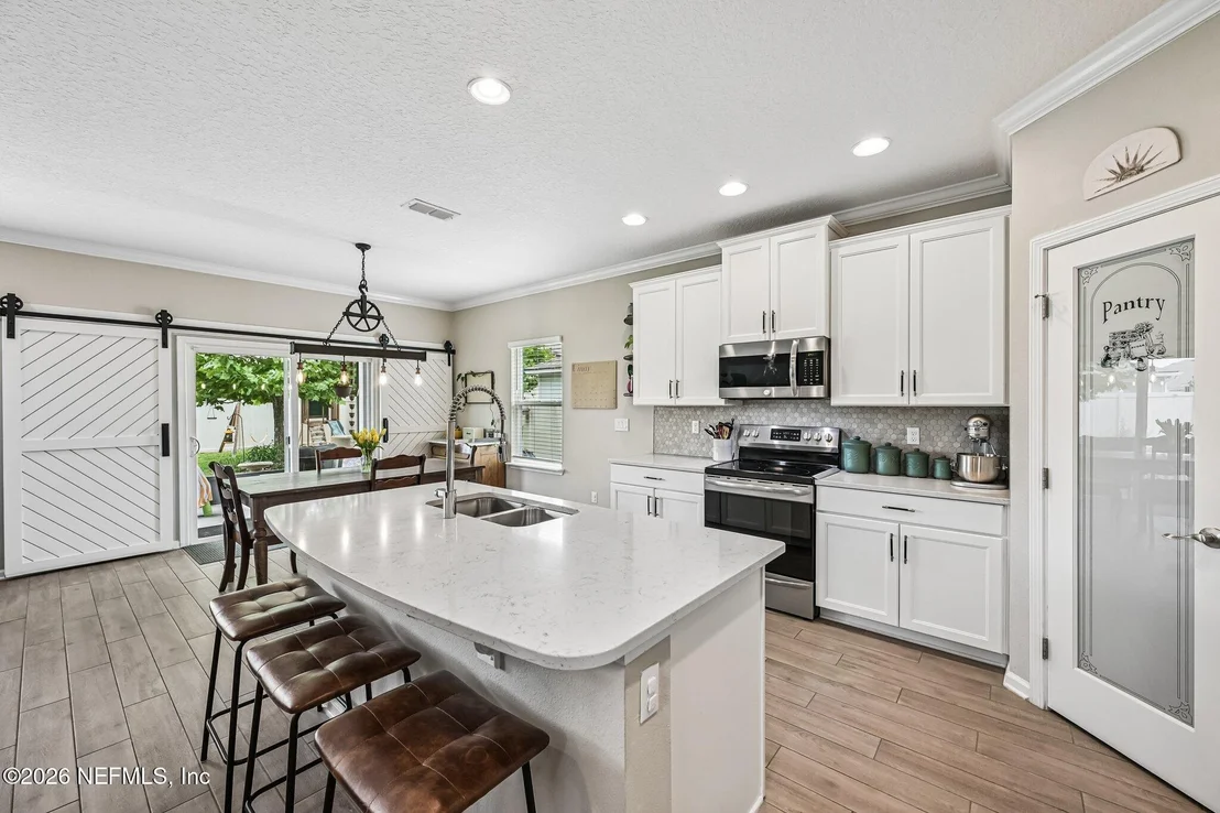 Photo of 15694 CHIR PINE Drive