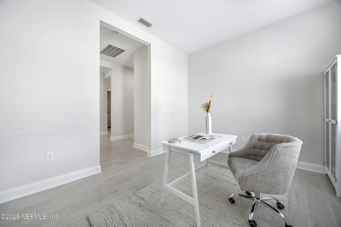 Photo of 9819 FILAMENT Boulevard