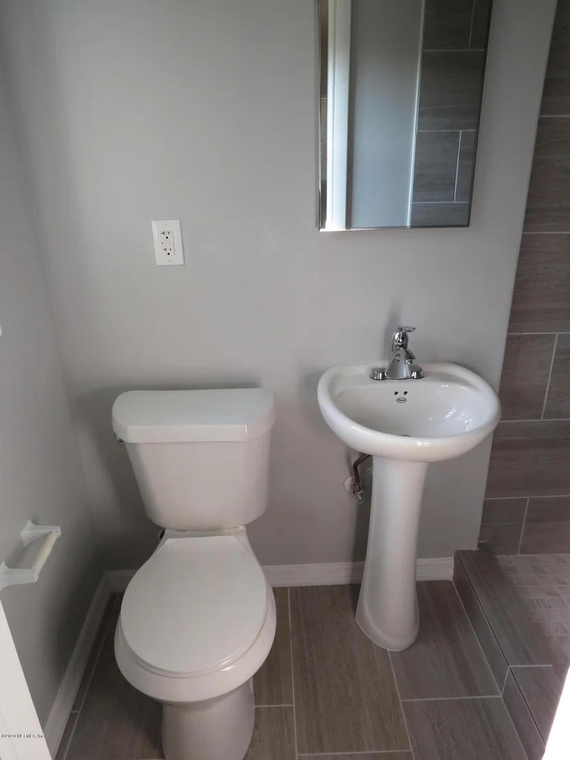 Photo of 1712 ST CLAIR Street