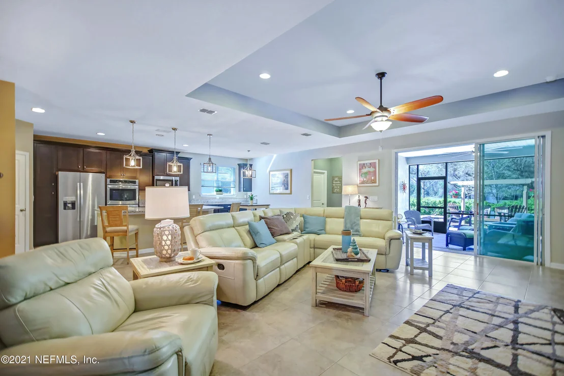 Photo of 19 GREENVIEW Lane