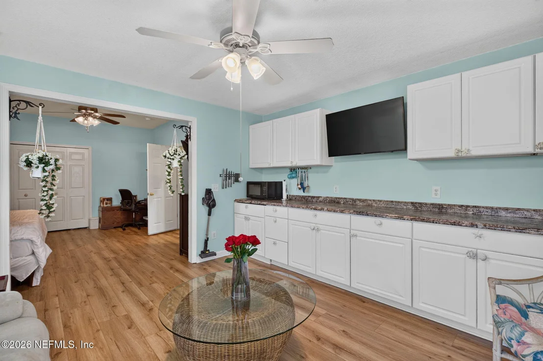 Photo of 9648 BEMBRIDGE MILL Drive