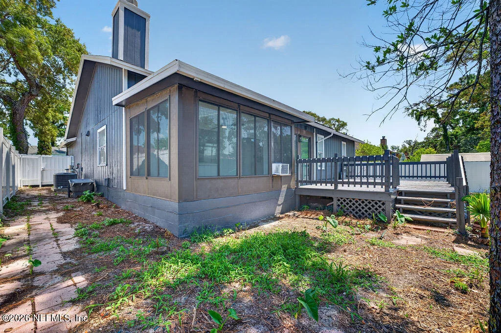 Photo of 8050 MARSEILLES Drive