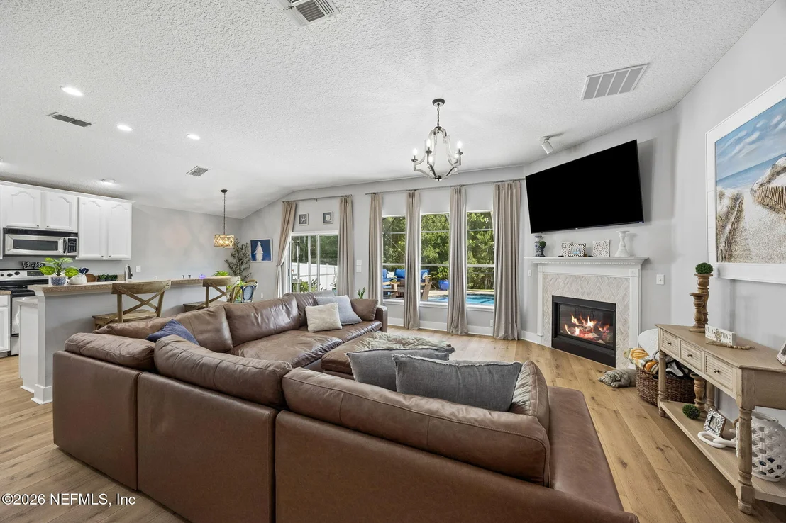 Photo of 757 FLOWERS Street