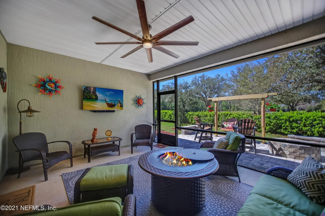 Photo of 19 GREENVIEW Lane
