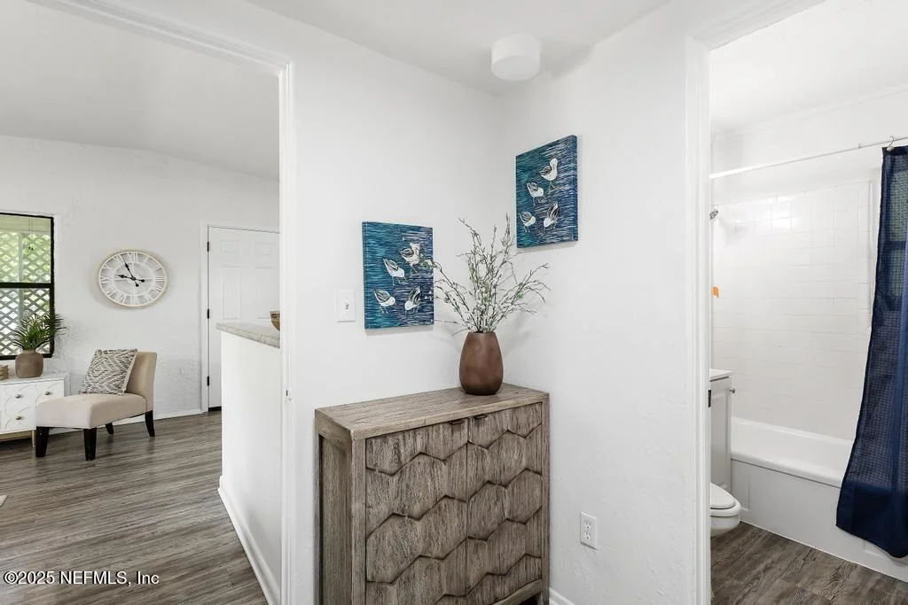 Photo of 1946 LEONID Road