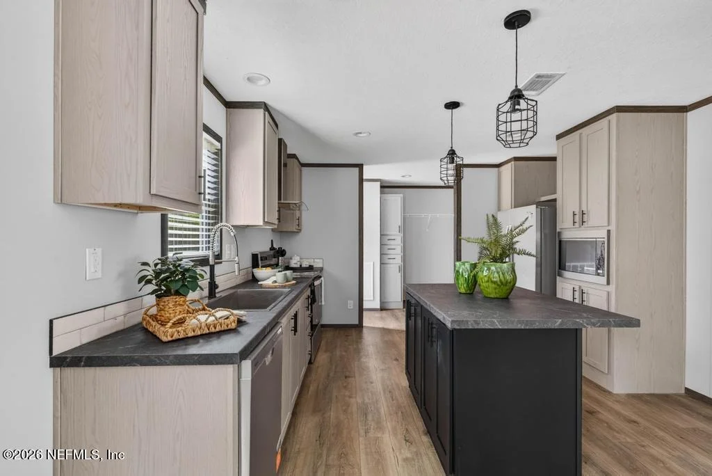 Photo of 28122 TRINITY Lane
