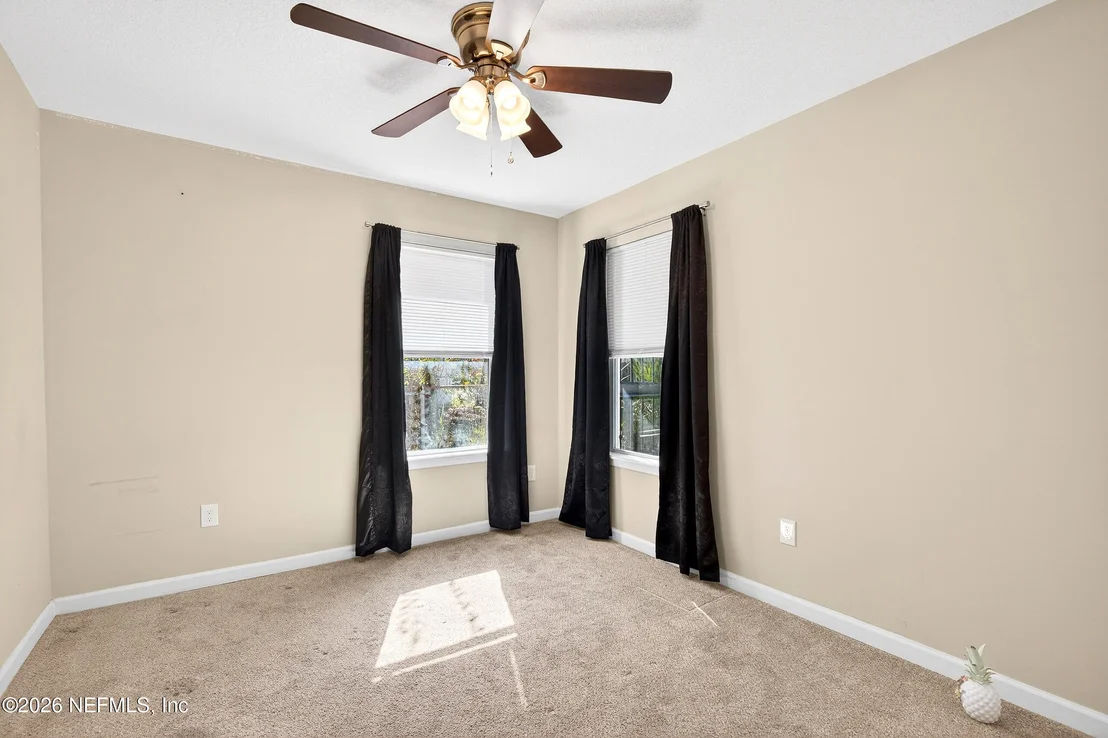 Photo of 815 BAKER Avenue