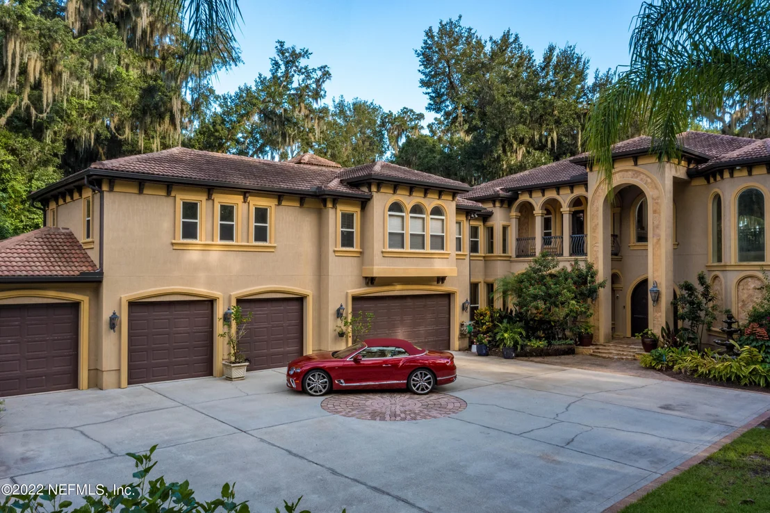 Photo of 8289 COLEE COVE Road