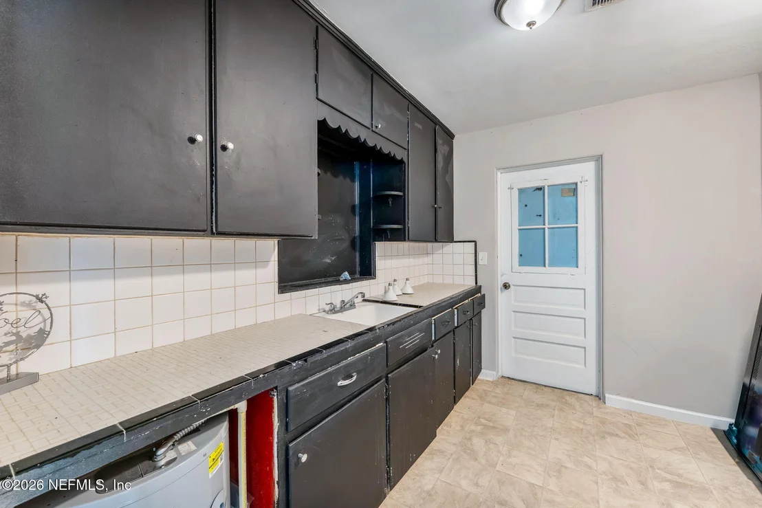Photo of 5330 OAK FOREST Drive