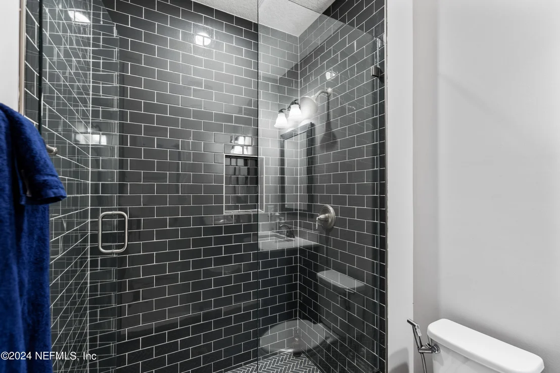 Photo of 10511 SILVERBROOK Trail
