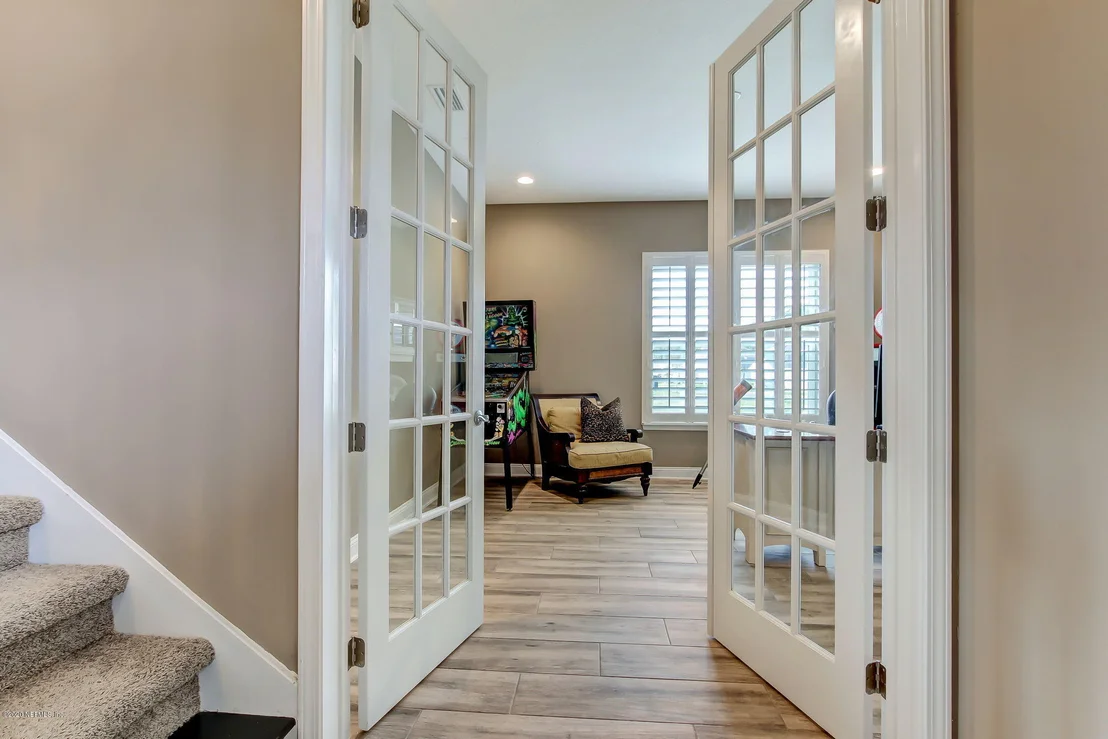 Photo of 386 OUTLOOK Drive
