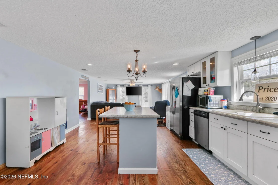 Photo of 5402 ANGUS Road