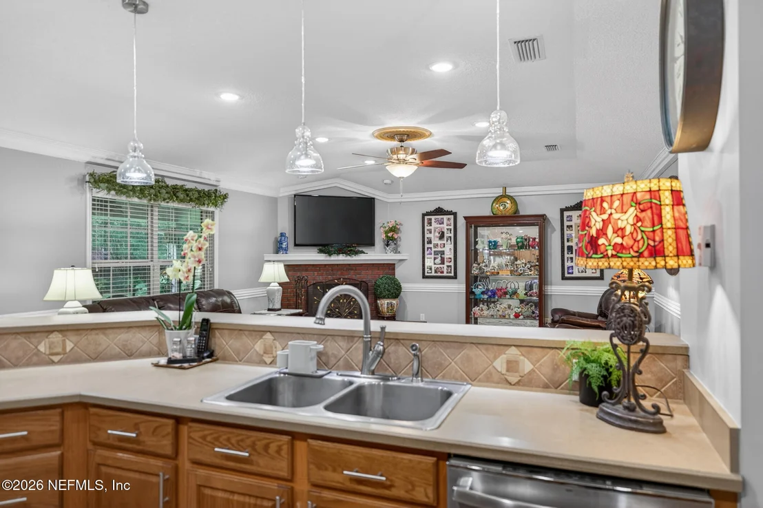 Photo of 4237 RAINTREE Drive