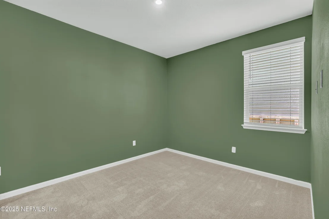 Photo of 575 BUTTONWOOD Loop