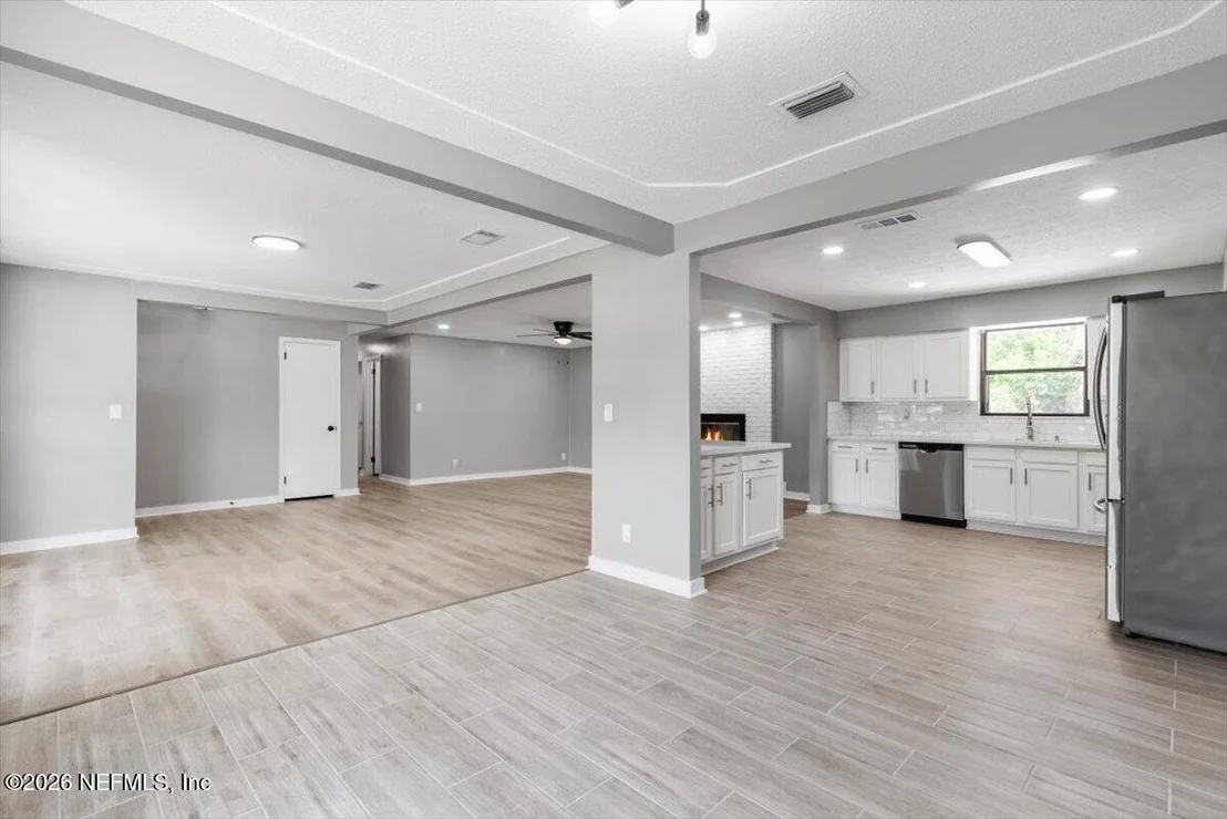 Photo of 1720 BAY Circle W