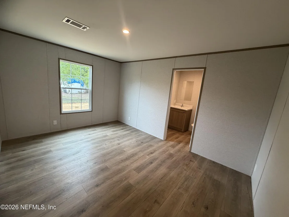 Photo of 213 MILTON Avenue