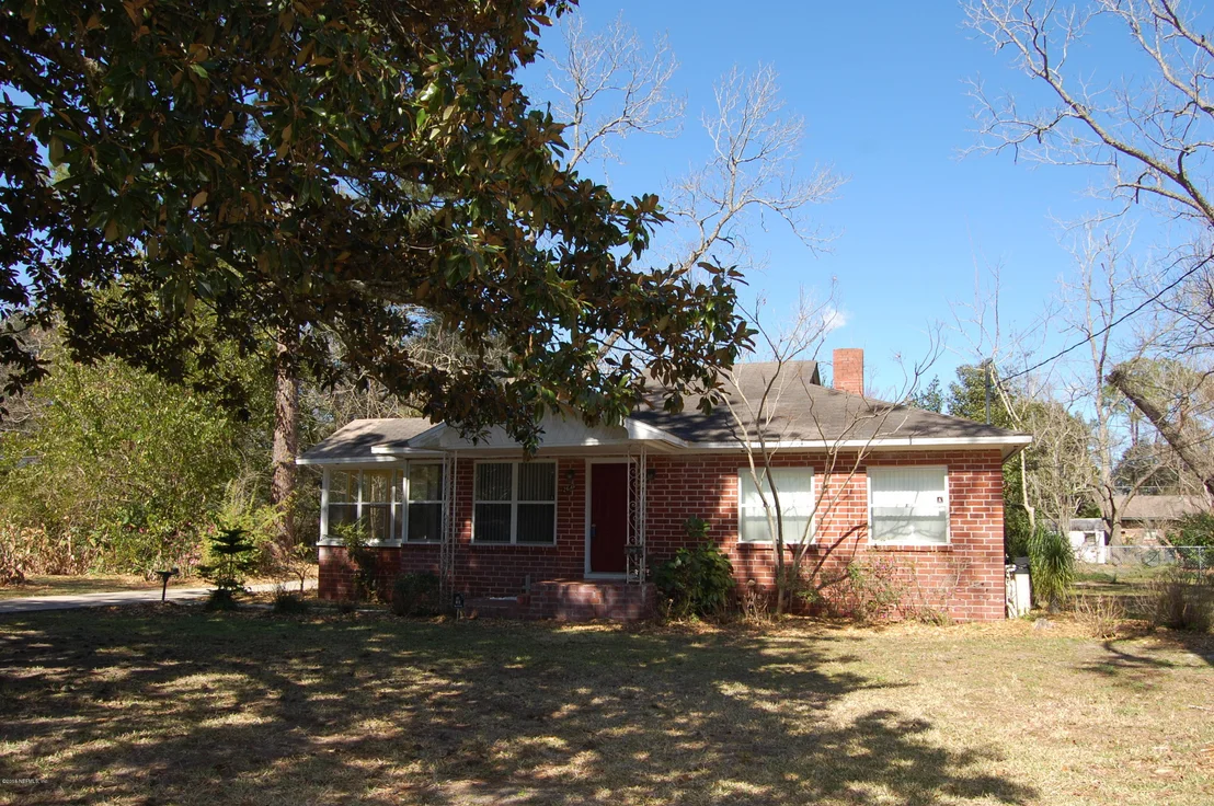 Photo of 2649 COMMUNITY Road