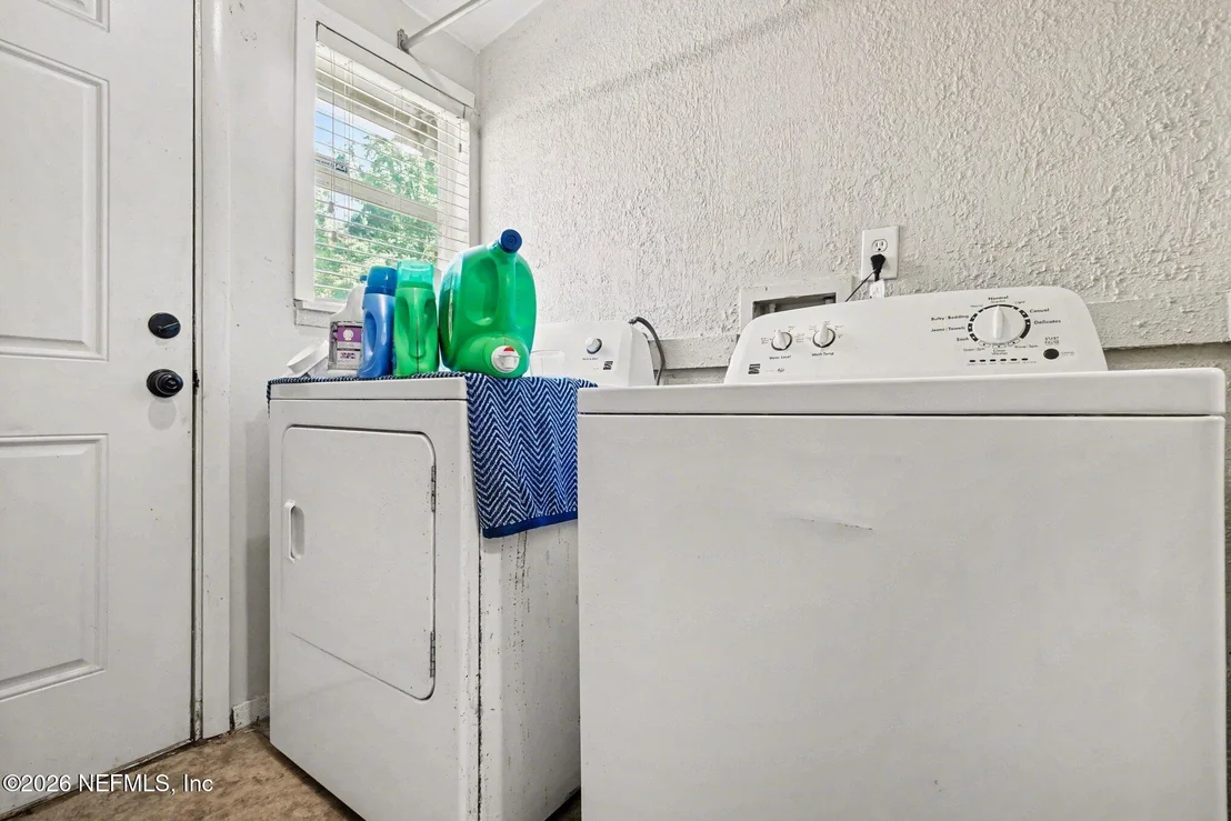 Photo of 527 OGLETHORPE Road