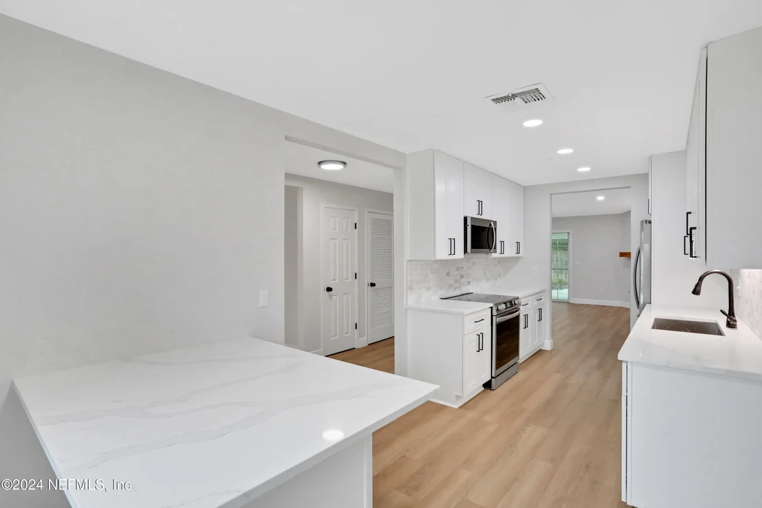 Photo of 4373 APPLE TREE Place