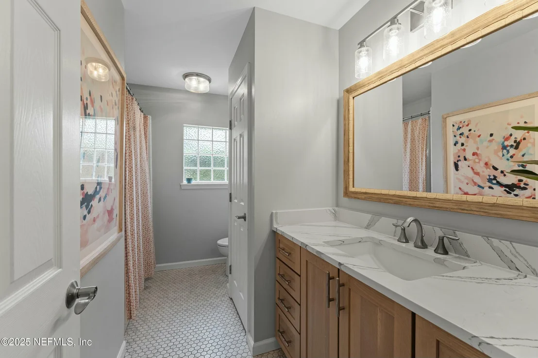 Photo of 140 BEAR PEN Road