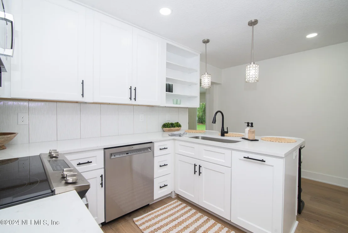 Photo of 89 VERANDA Lane